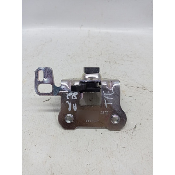 Trava Do Banco Traseiro Esquerdo Mercedes C180 Cgi 2011 1.8