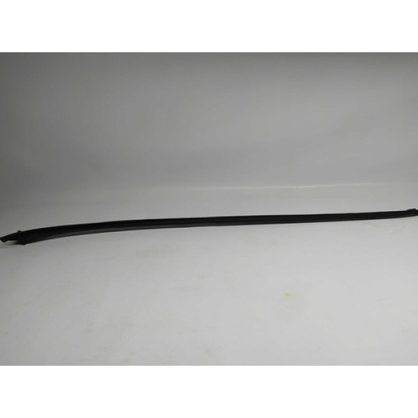 Friso Esquerdo Parabrisa Mercedes C180 2012 Pingadeira 