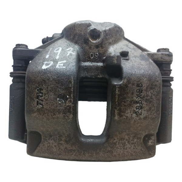 Pinça Dianteira Esquerda Mercedes C180 Kompressor 2011 1.6