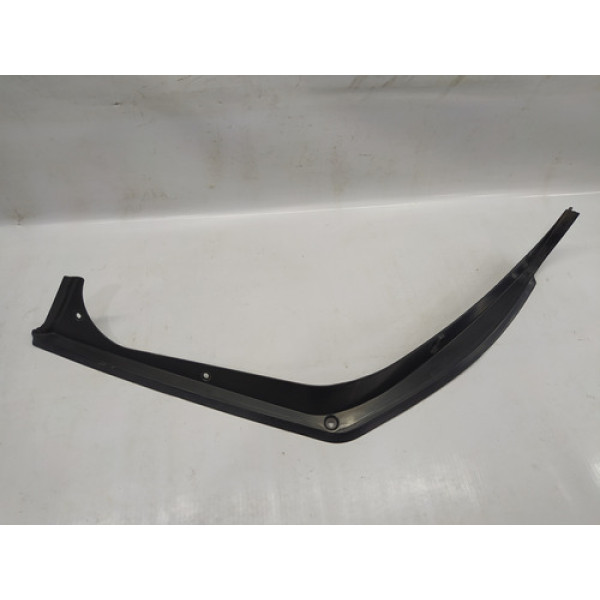 Acabamento Traseiro Esquerdo Mercedes C180 Cgi 2011 1.8 Aut