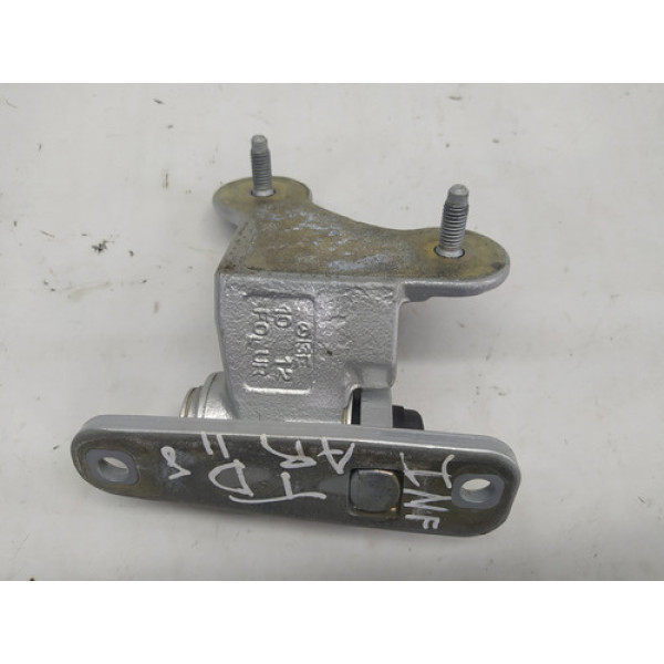 Dobradiça Inferior Porta Traseira Direita C180 Cgi 2011