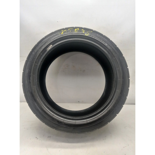 Pneu Dunlop 225/45r17.          3