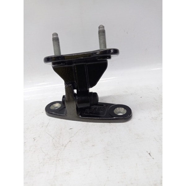 Dobradiça Traseira Direita Superior Mercedes C200 Cgi 2013