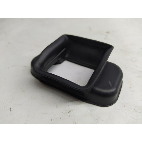 Guarnição Guarda Pó Limitador Porta Bmw 320i 2006