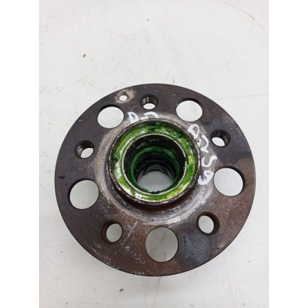 Cubo De Roda Dianteira Direita Mercedes C200 2013 1.8 Cgi 