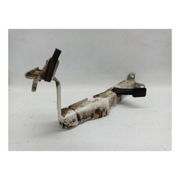 Guia Paralama Dianteiro Esquerdo Audi A4 2012 2.0 Tfsi