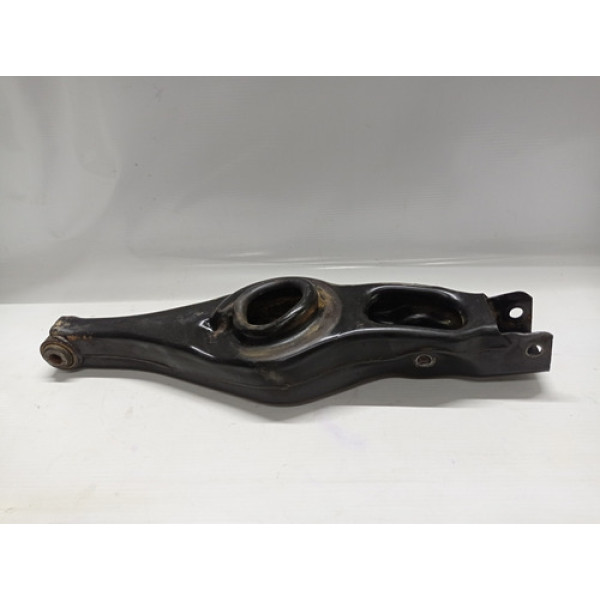 Bandeja Inferior Suspensão Traseira Direita Pajero 2001