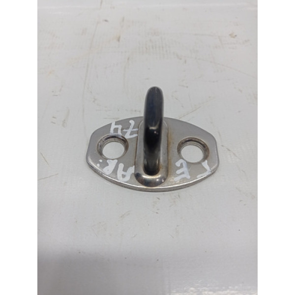 Batente Fechadura Traseira Esquerda Vw Amarok 2014 2.0