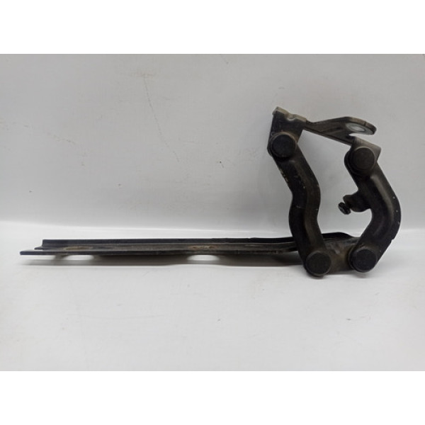 Dobradiça Direita Capô Dodge Journey 2010 2.7 Se Aut