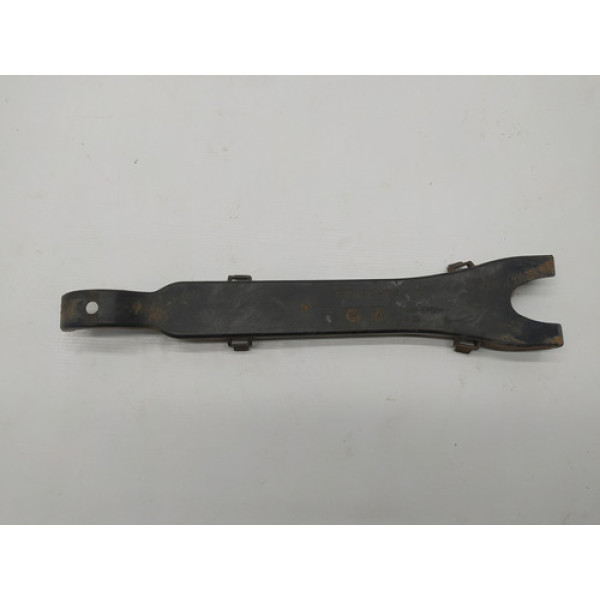 Tampa Braço Suspensão Traseiro Direito C180 Cgi 2011 1.8