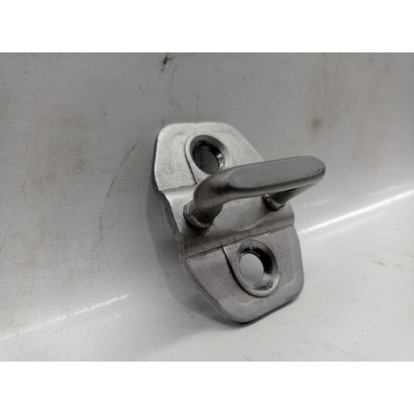 Batente Fechadura Porta Dianteiro Direito Mercedes C180 2011