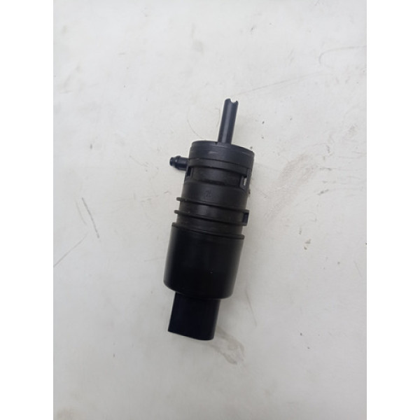 Motor Esguicho Reservatorio Agua Limpador Bmw 118i 7302588