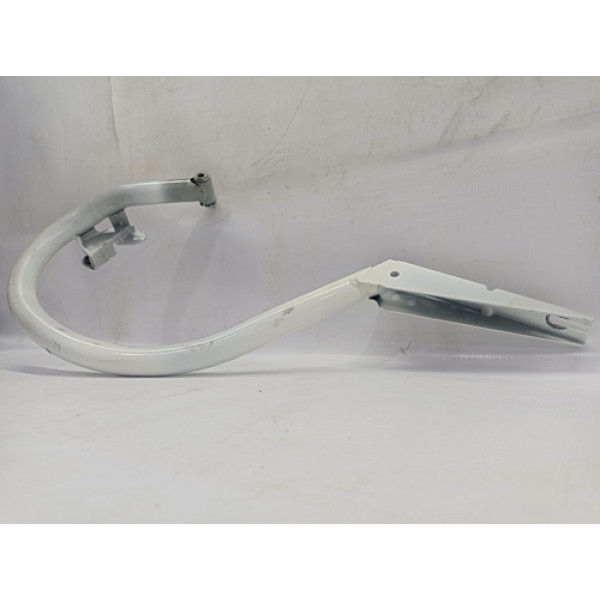 Braço Dobradiça Direita Tampa Traseira C180 1.8 Turbo 2011