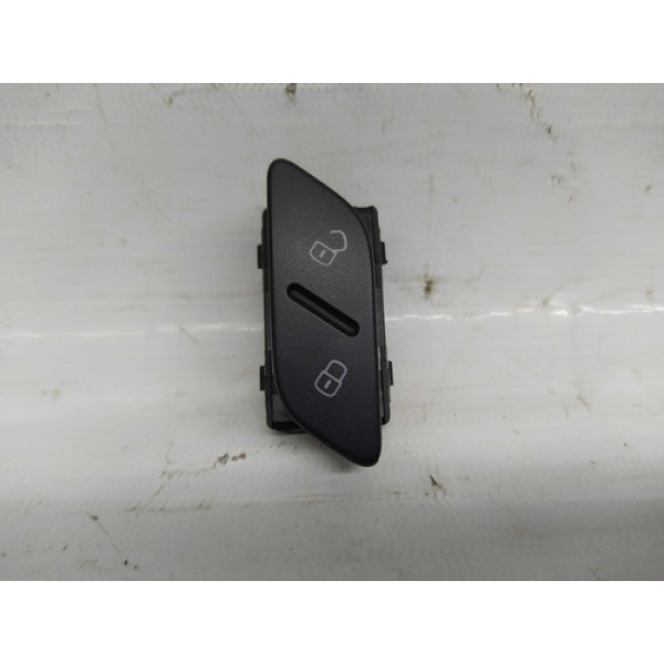 Botão Trava Porta Lado Direito Jetta 2015