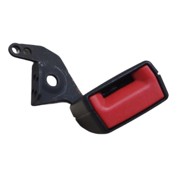 Engate Femea Traseiro Mercedes C180 2011