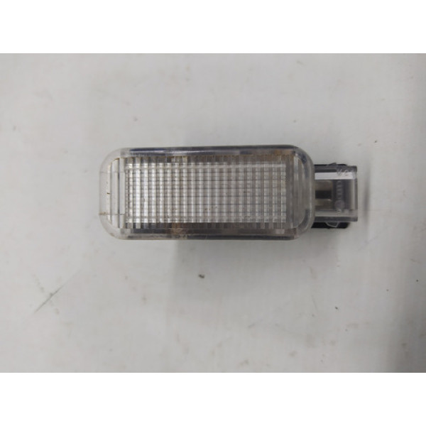 Luz Cortesia Porta Dianteira Direita Audi A4 2012 2.0 Aut
