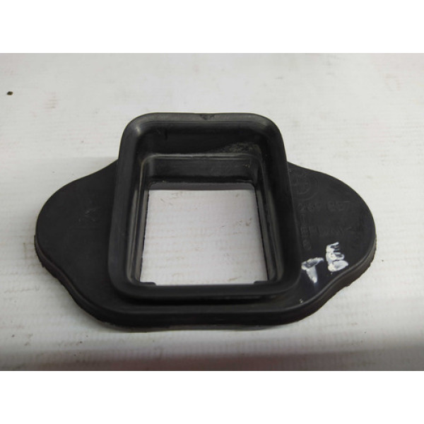 Guarnição Guarda Pó Limitador Porta Traseira Bmw 118i 2012