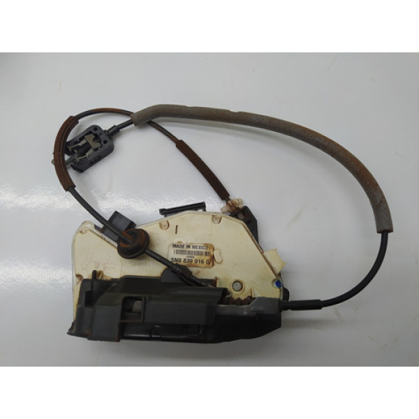 Fechadura De Porta Traseira Direita Vw Amarok 2014 2.0