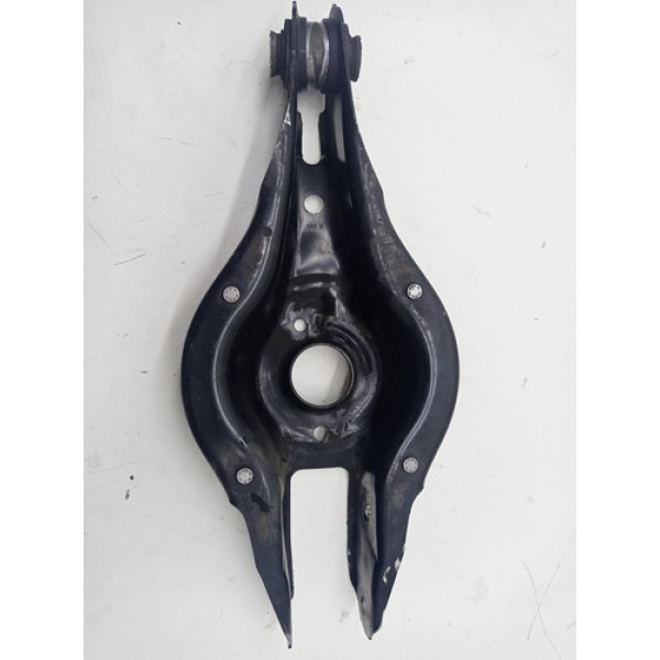 Bandeja Suspensao Traseira Direita Bmw 118i  1.6 2012