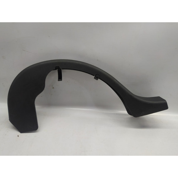 Acabamento Dobradiça Esquerda Tampa Traseira C250 2013 1.8