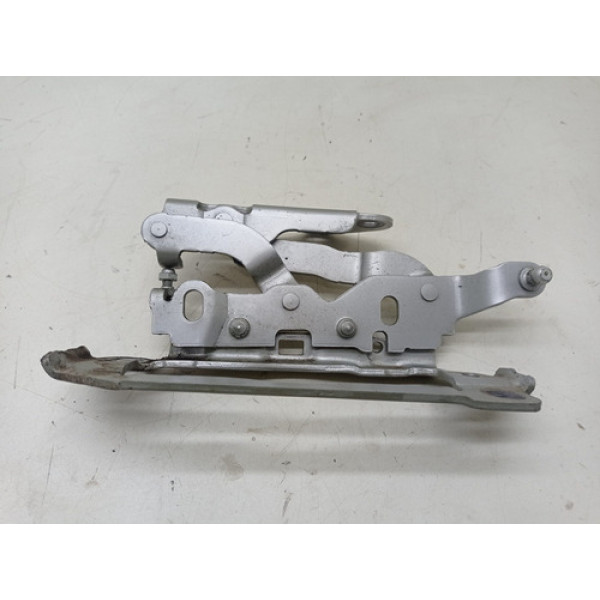 Dobradiça Direita Capô C180 Touring 2014 1.6 