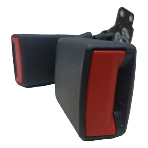 Engate Femea Traseiro Direito Cla 200 1.6 2016 