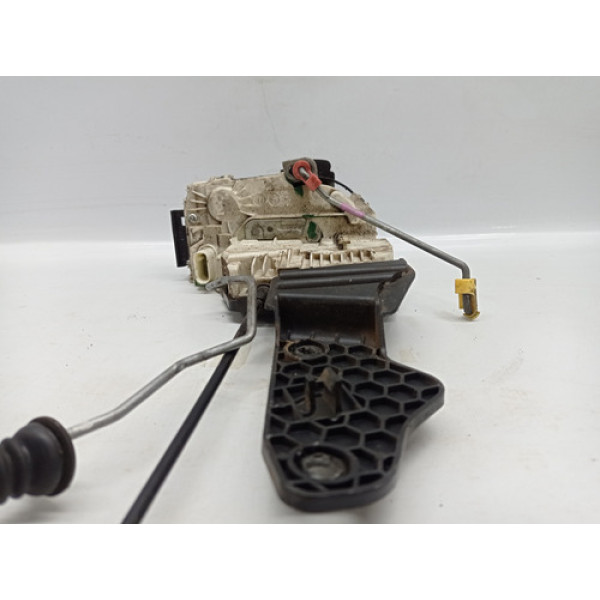 Fechadura Porta Traseira Esquerda Dodge Journey 2010 Se 2.7