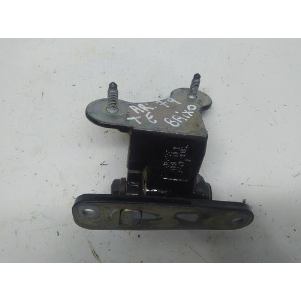 Dobradiça Inferior Traseira Esquerda C200 Kompressor 2008