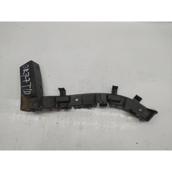 Guia Direito Parachoque Traseiro Freelander 2 2010 3.2 Aut