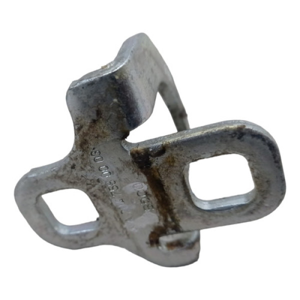 Batente Fechadura Porta Malas Cla 200 2016 1.6 Turbo Aut 