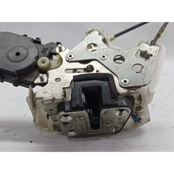 Trava Porta Dianteira Direita Subaru Tribeca 2008