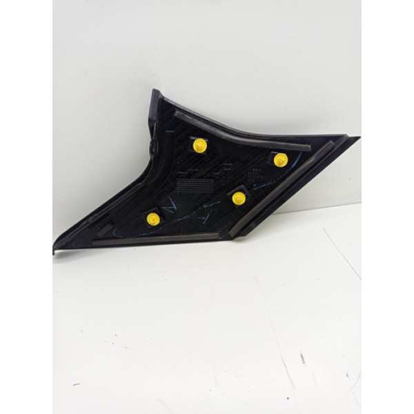 Aplique Traseira Esquerdo  Porta Mala Kicks 2018 1.6 