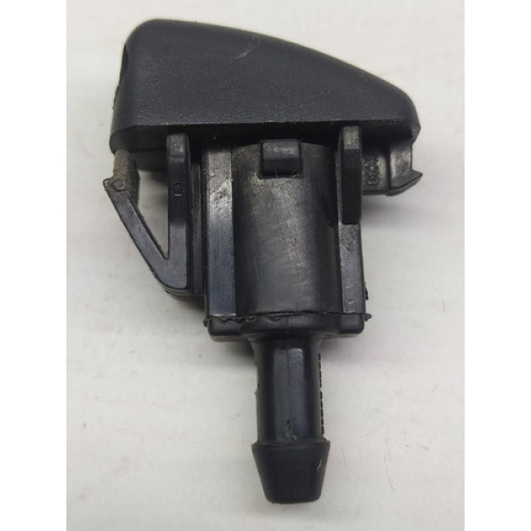 Brucutu Esguicho Limpador Parabrisas Gm Captiva Sport 2011