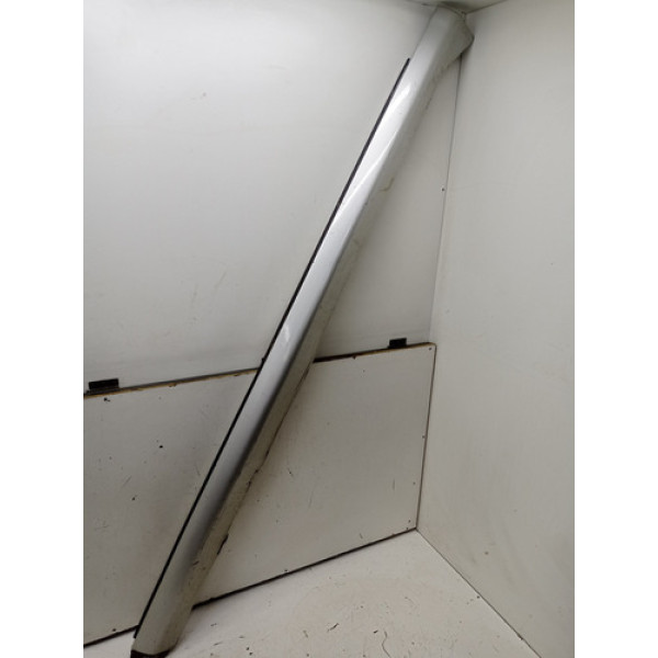 Spoiler Esquerdo Chrysler Town Country 2008