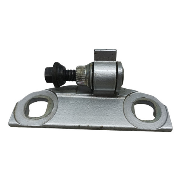 Dobradiça Inferior Traseira Direita Volvo T6 4x4 2010