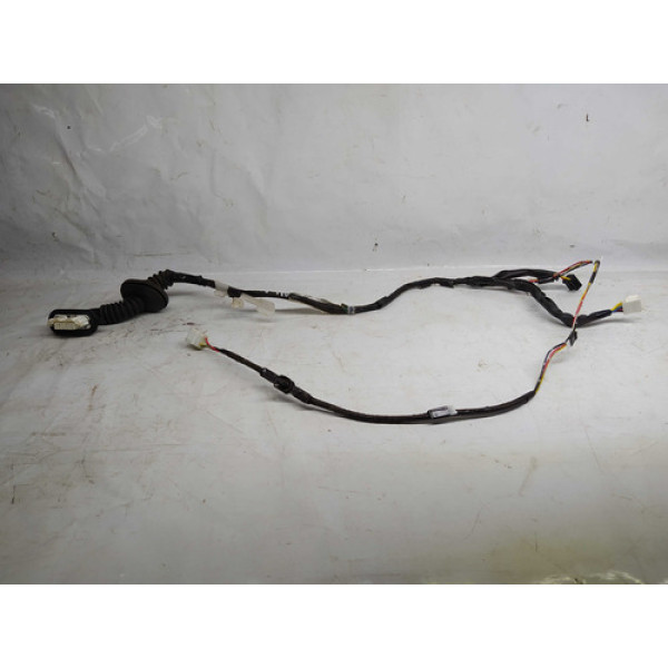 Chicote Porta Traseira Direita Corolla 2015