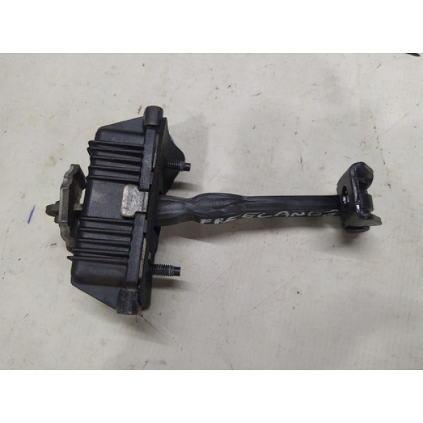 Limitador Porta Dianteira Esquerda Freelander 2 3.2 2012