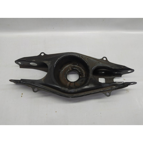 Balança Suspensão Traseira Esquerda C180 Cgi 2011 1.8 Aut