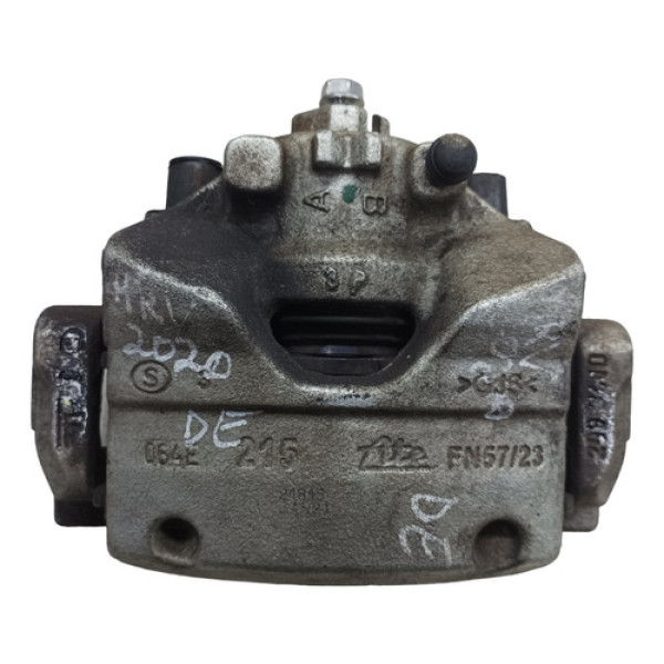 Pinça Dianteira Esquerda Honda Hrv 2020 1.8 Aut