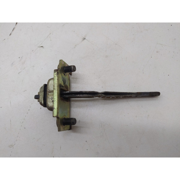 Limitador De Porta Traseira Direita Kia Sportage 2003 2.0