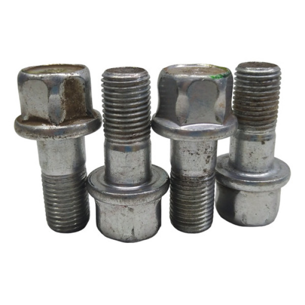 Parafuso Cubo Roda Traseira Mitsubishi Outlander 2.0 2022