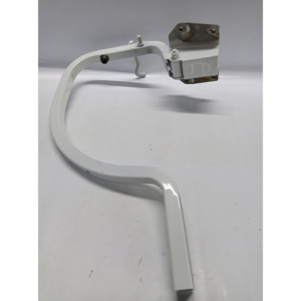 Dobradiça Da Tampa  Traseiro  Vw Jetta Lado Direito 2015 