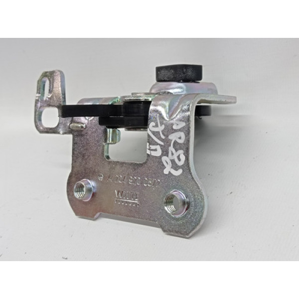 Trava Banco Traseiro Mercedes C180 Cgi 2011