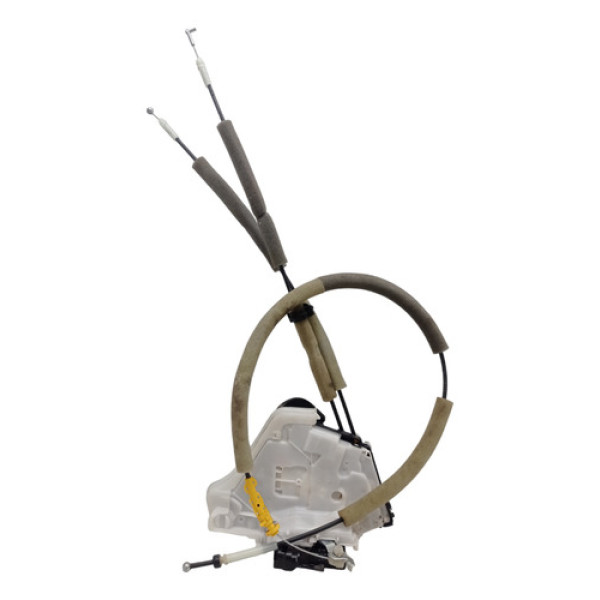 Fechadura Porta Dianteira Direita Nissan Sentra 2023 2.0 Aut