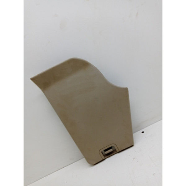 Acabamento Porta Mala Lado Direito Discovery 4 2010