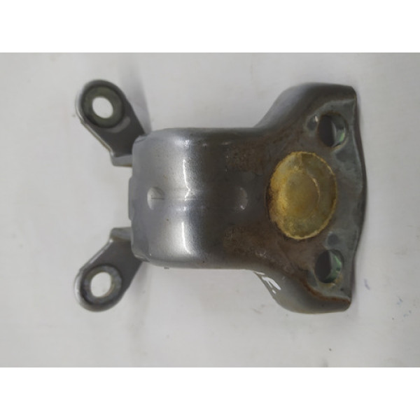 Dobradiça Inferior Traseira Direita Captiva 2010 3.6 V6 Aut