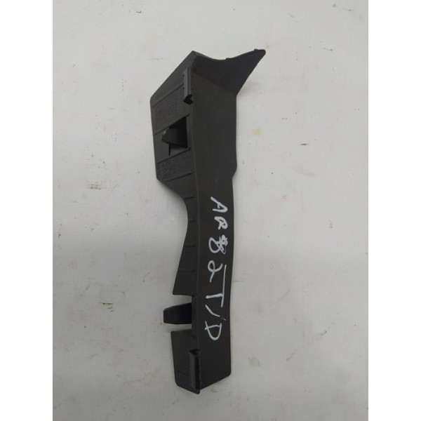 Acabamento Traseiro Direito C180 Cgi 2011 1.8a2046950433