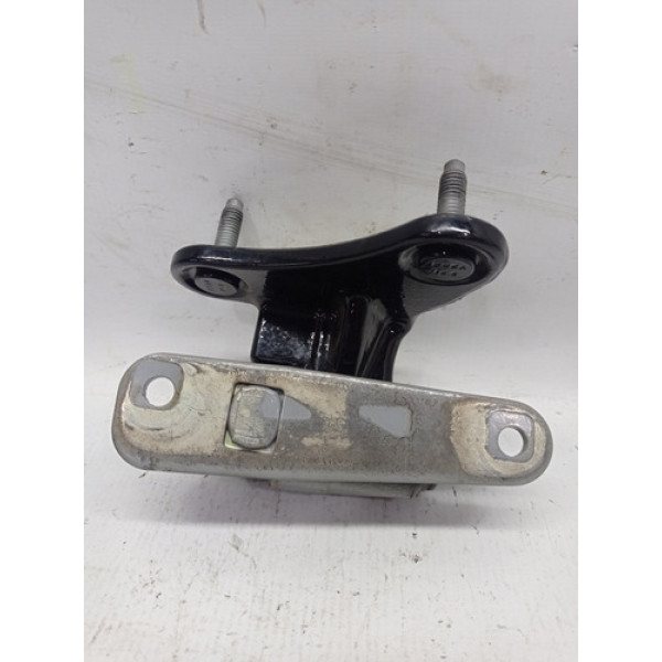 Dobradiça Inf Dianteira Direita Mercedes C200 K 2008 1.8