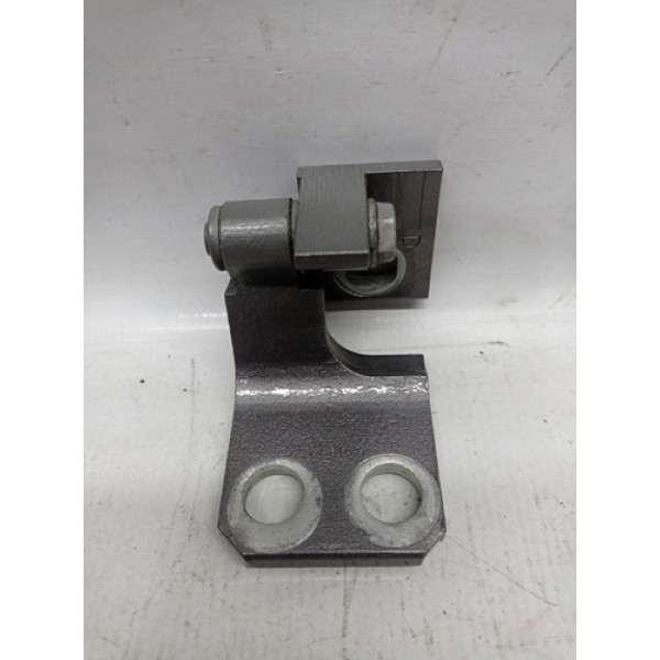 Dobradiça Porta Traseira Direita Inferior Fiat Toro 2020 2.4