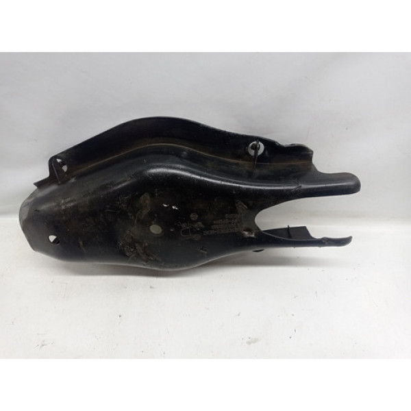 Protetor Bandeja Traseira Direita Mercedes C180 2010 1.8